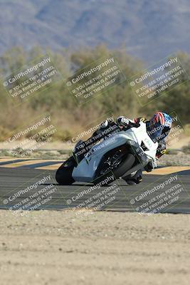 media/Oct-30-2025-Racers Edge (Thu) [[dabbdaf680]]/2-A Group/Session 5 (Turn 7)/